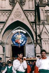 La imagen llegando a la Basílica