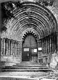 Portada norte de la iglesia de San Pedro de la R&uacute;a de Estella