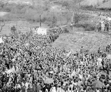 Concentración contra la central nuclear de Lemóniz en la campa de la Troka en Górliz, 12 de marzo de 1978