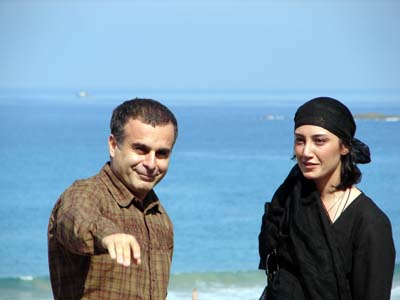 Bahman Ghobadi junto a la actriz Hedye Tehrani