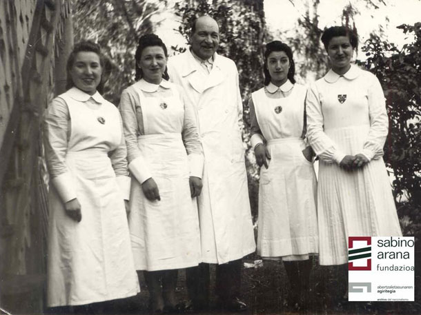 Enfermeras y practicante de la Cruz Roja del País Vasco