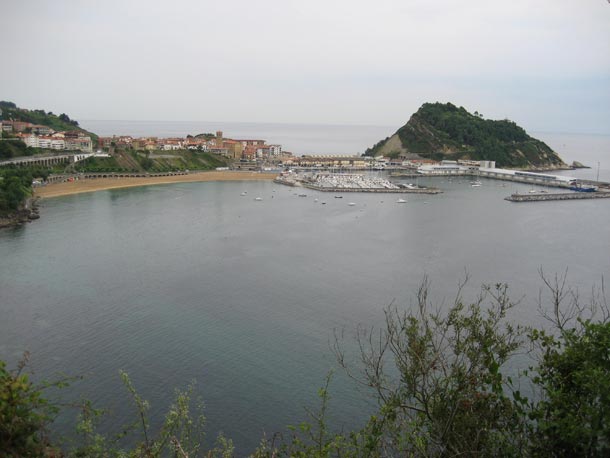 Vista general de Getaria y la bahía de Malkorbe, escenario de la batalla de 24 de julio de 1638