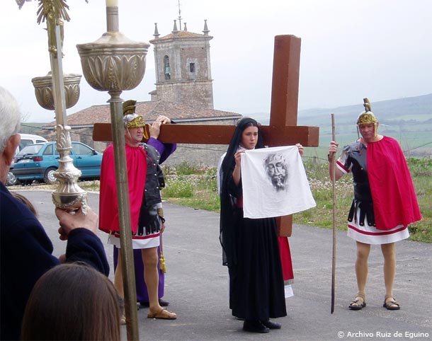 La Veronica muestra el rostro de Cristo