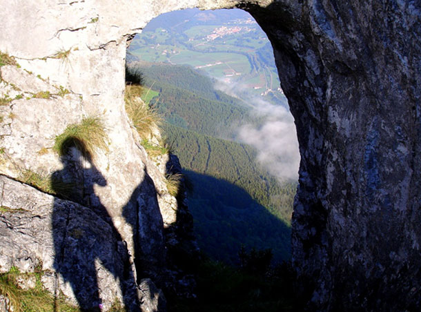 La Autora, su Sombra y su Paisaje