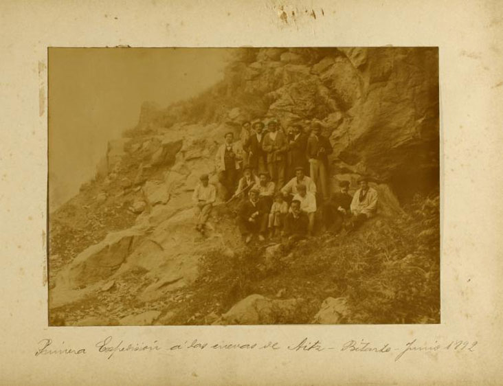 Primera expedición a las cuevas de Aitz-Bitarte, junio 1892