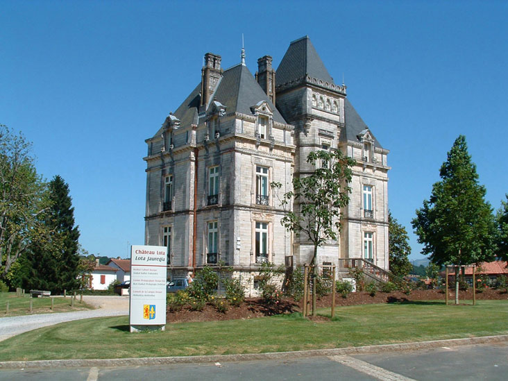 Château Lota, siège de l’Institut Culturel Basque, Ustaritz © Euskal Kultura Erakundea